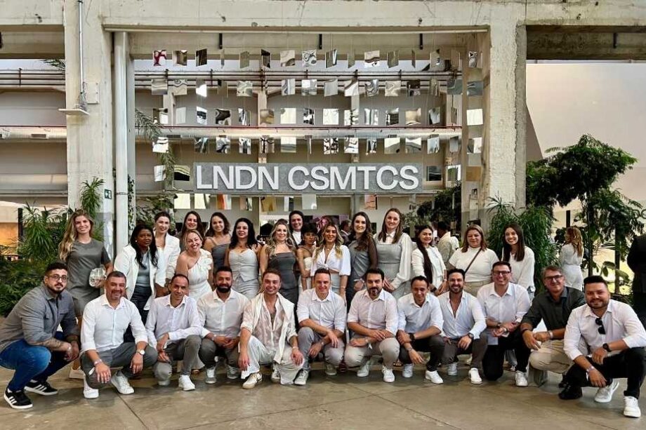 Equipe da D1Lima Cosméticos no evento London Celebrate